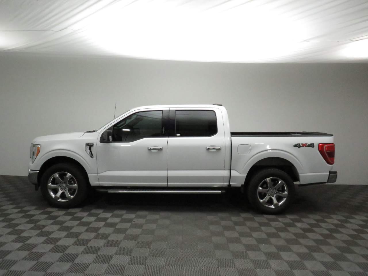 2022 Ford F-150 XLT Crew Cab
