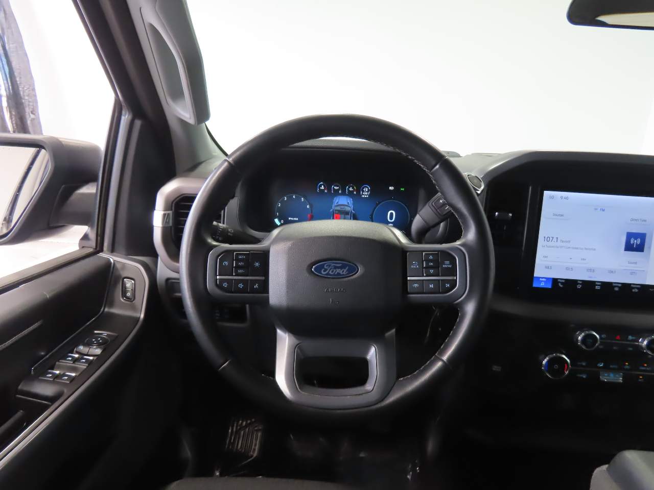 2025 Ford F-150 XLT - Photo 8