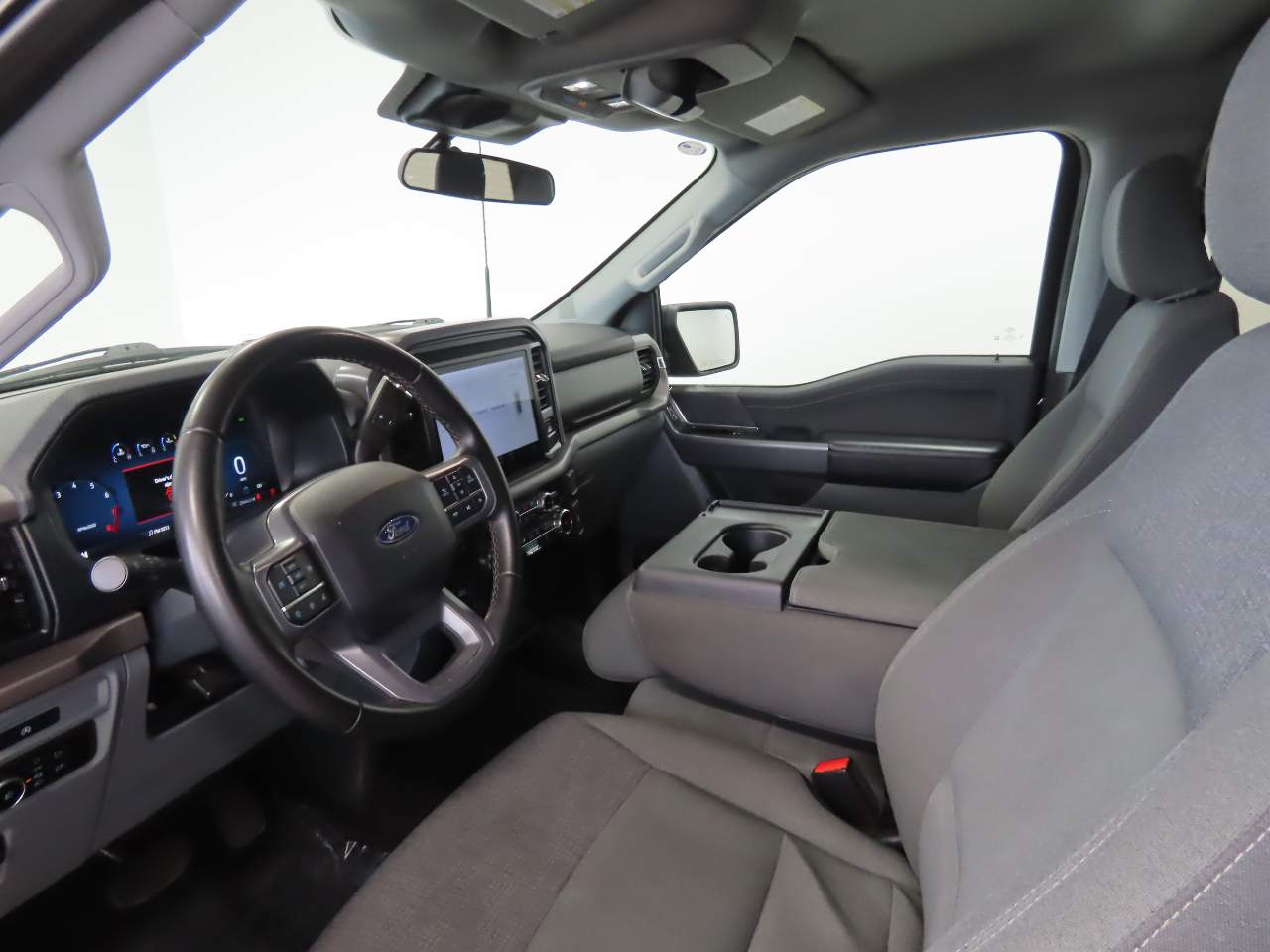 2025 Ford F-150 XLT - Photo 7