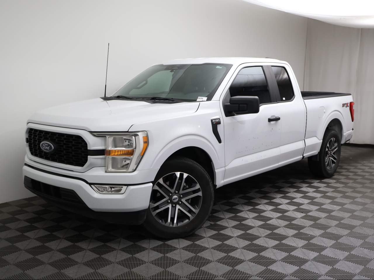 2022 Ford F-150 XL Extended Cab