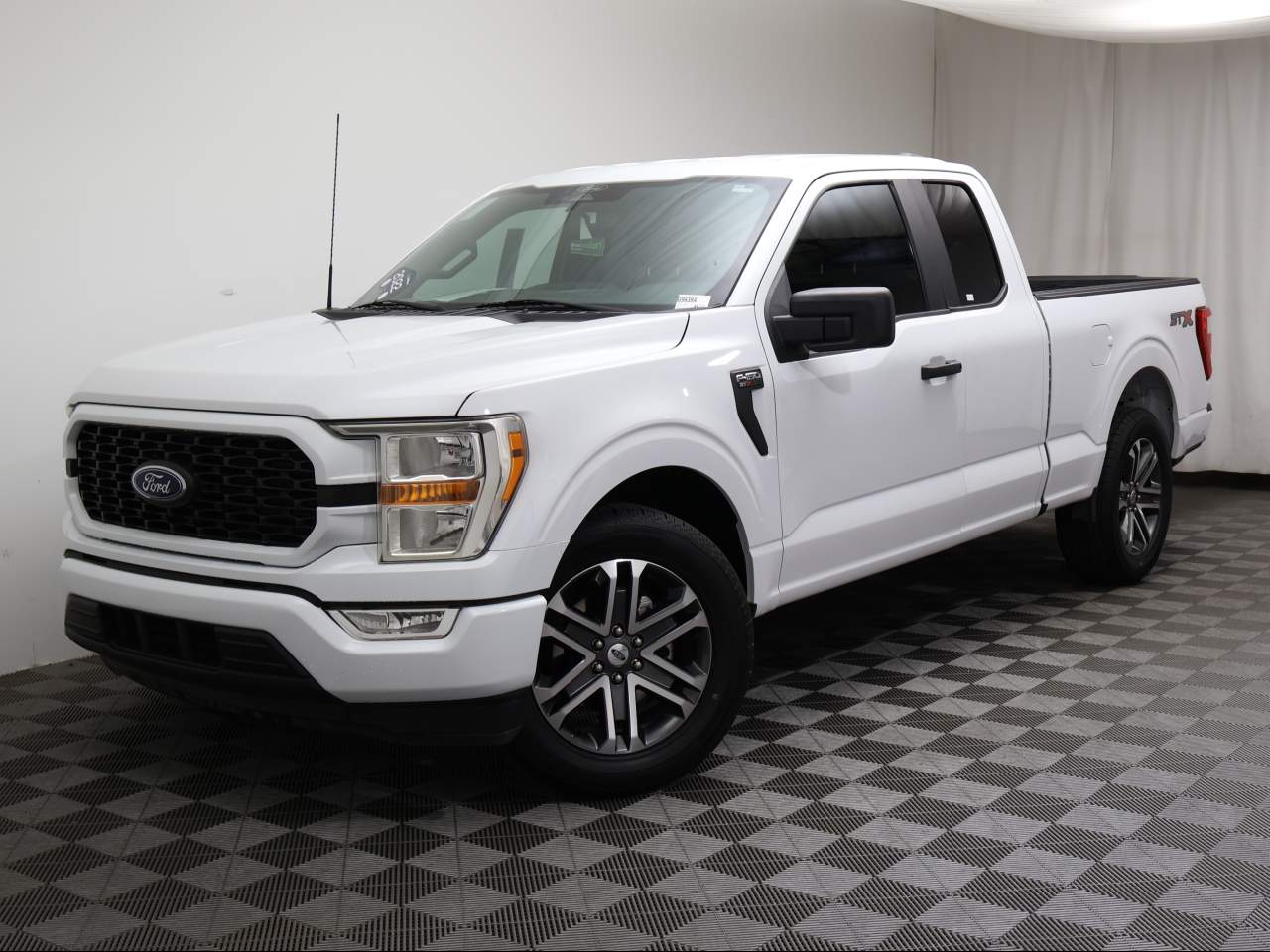 2022 Ford F-150 XL Extended Cab