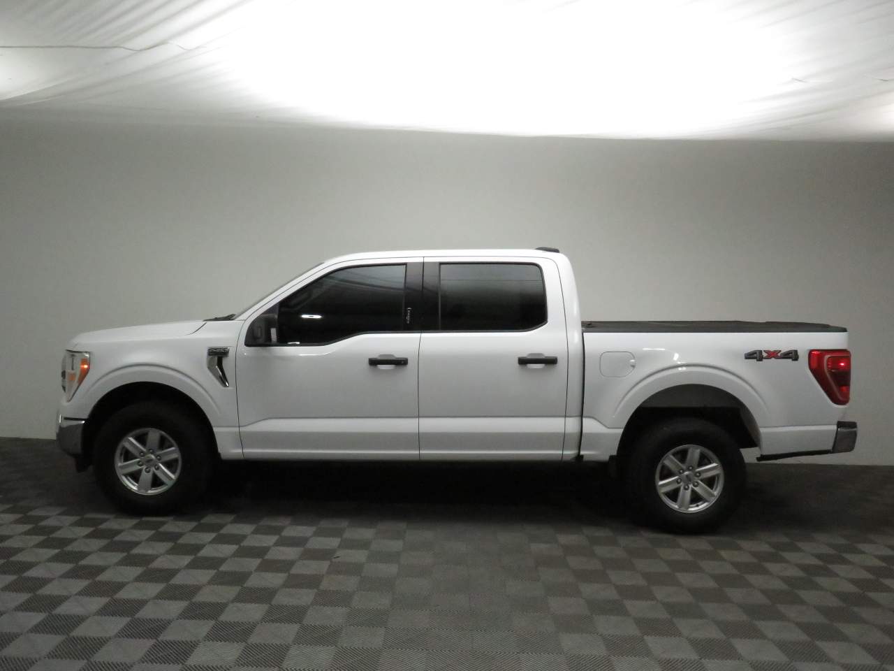 2021 Ford F-150 XLT Crew Cab