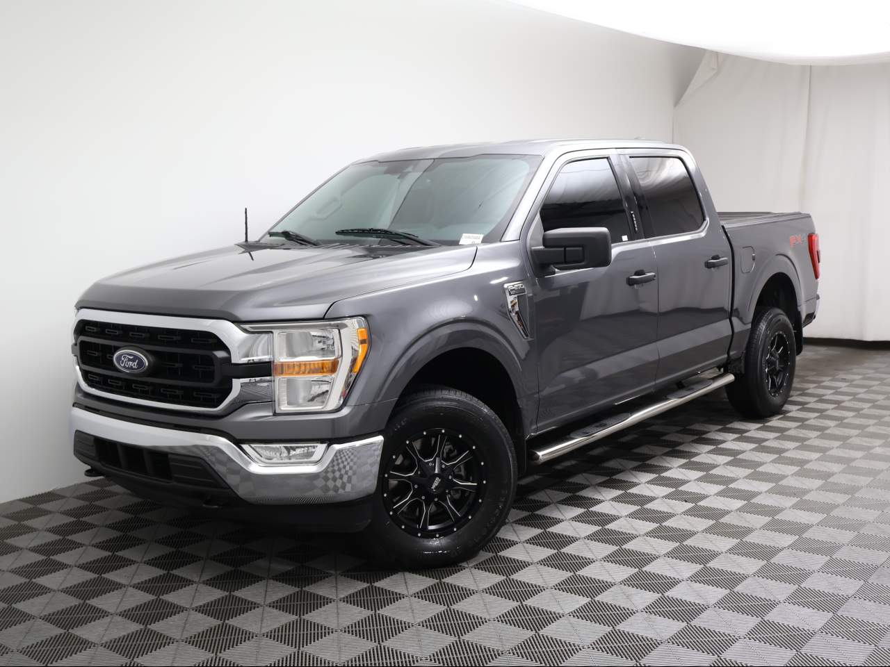 2022 Ford F-150 XLT Crew Cab