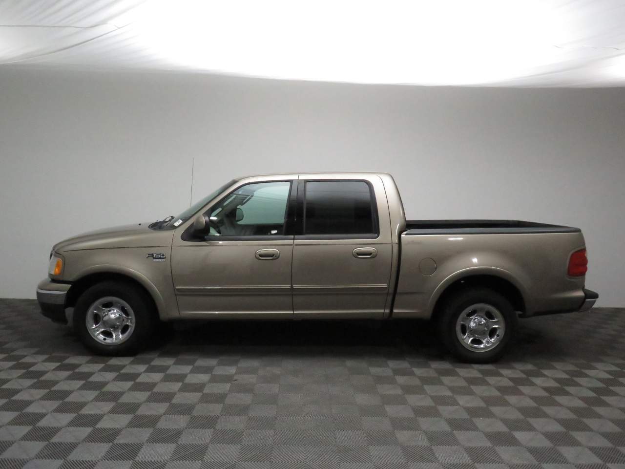 2002 Ford F-150 Lariat Crew Cab