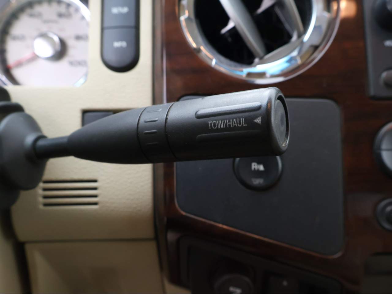 2008 Ford F-350 Super Duty Lariat Crew Cab