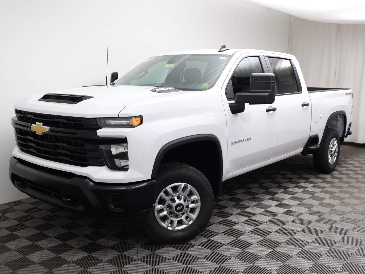 2026 Chevrolet Silverado HD WT's photo
