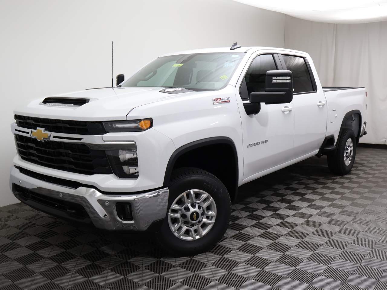 2026 Chevrolet Silverado 2500HD Crew Cab 1LT 4WD