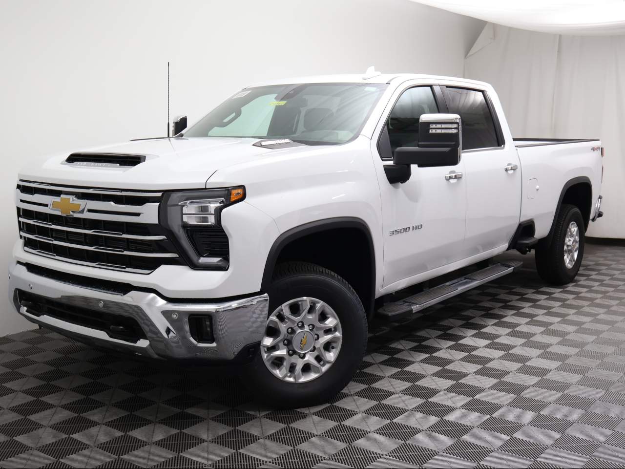 2025 Chevrolet Silverado 3500HD LTZ 4WD