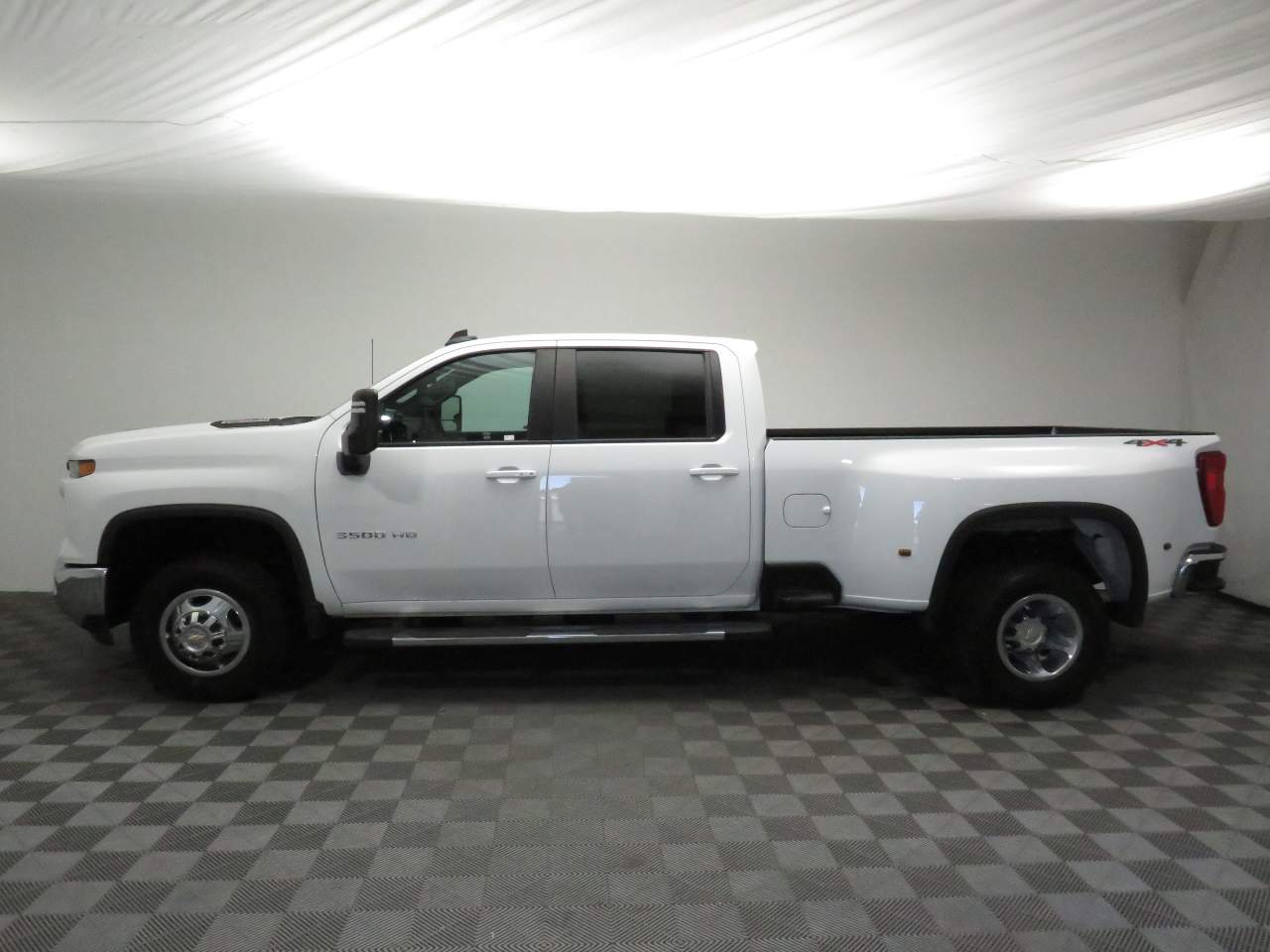 2024 Chevrolet Silverado 3500HD LT Crew Cab