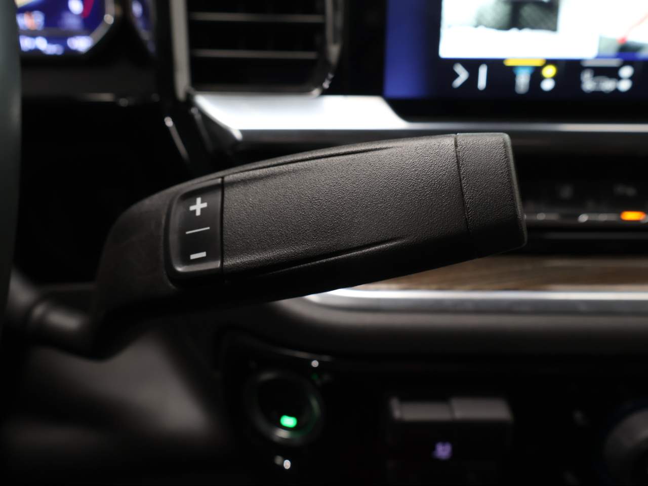 2024 Chevrolet Silverado 3500HD LT Crew Cab