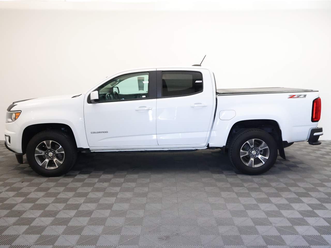 Used 2020 Chevrolet Colorado Z71 with VIN 1GCGTDEN0L1227074 for sale in Yuma, AZ