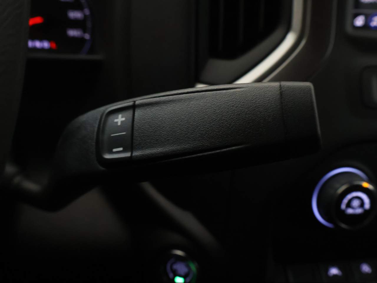 2025 Chevrolet Silverado 1500 Crew Cab Custom