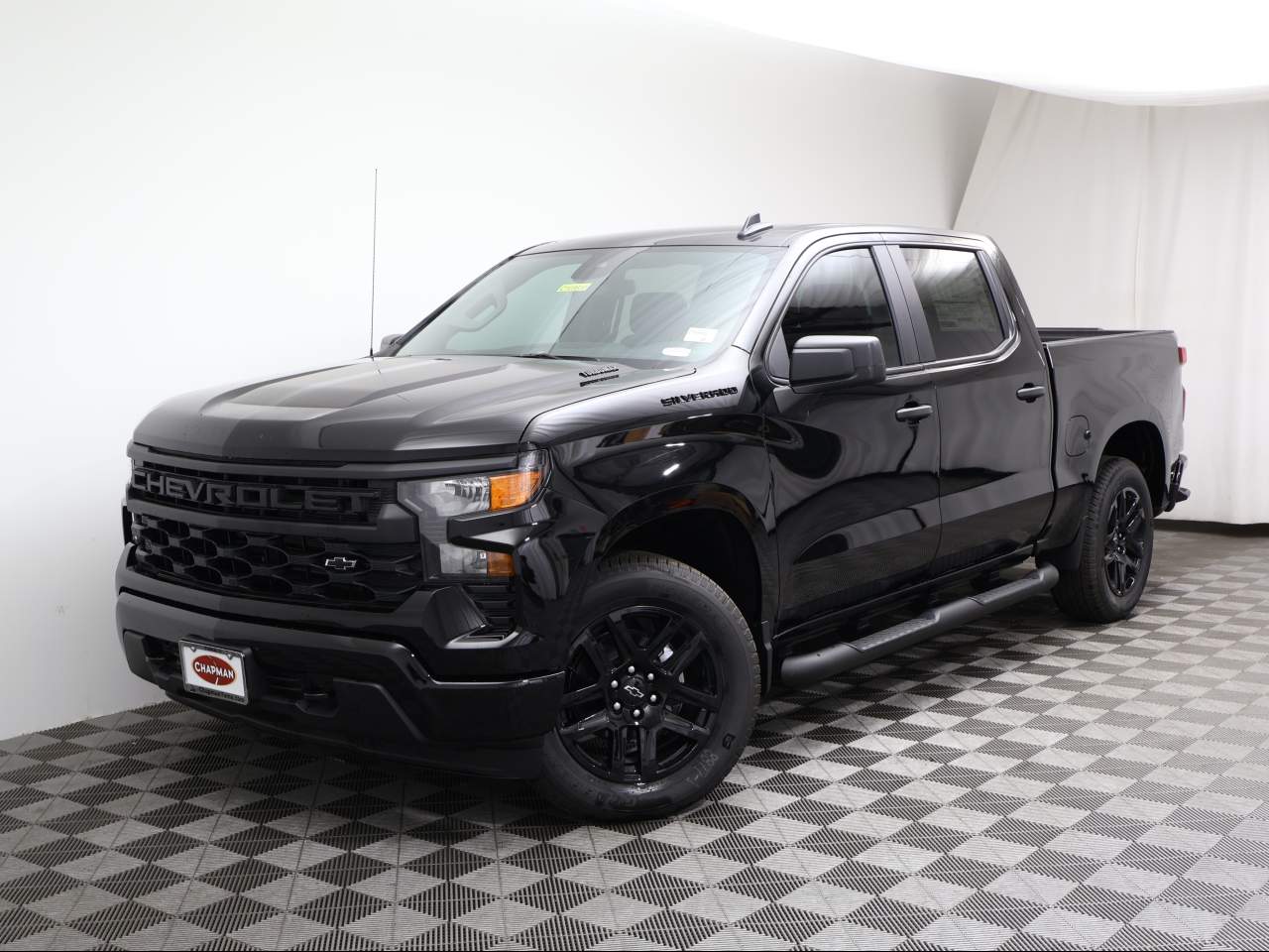 2025 Chevrolet Silverado 1500 Crew Cab Custom