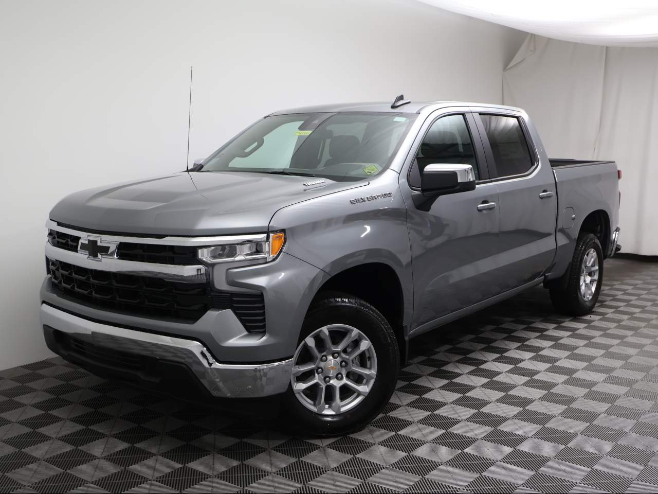 2025 Chevrolet Silverado 1500 Crew Cab 1LT