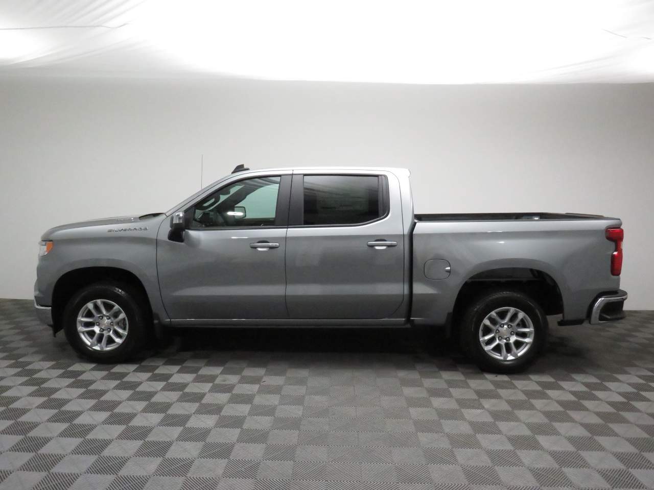 2025 Chevrolet Silverado 1500 Crew Cab 1LT