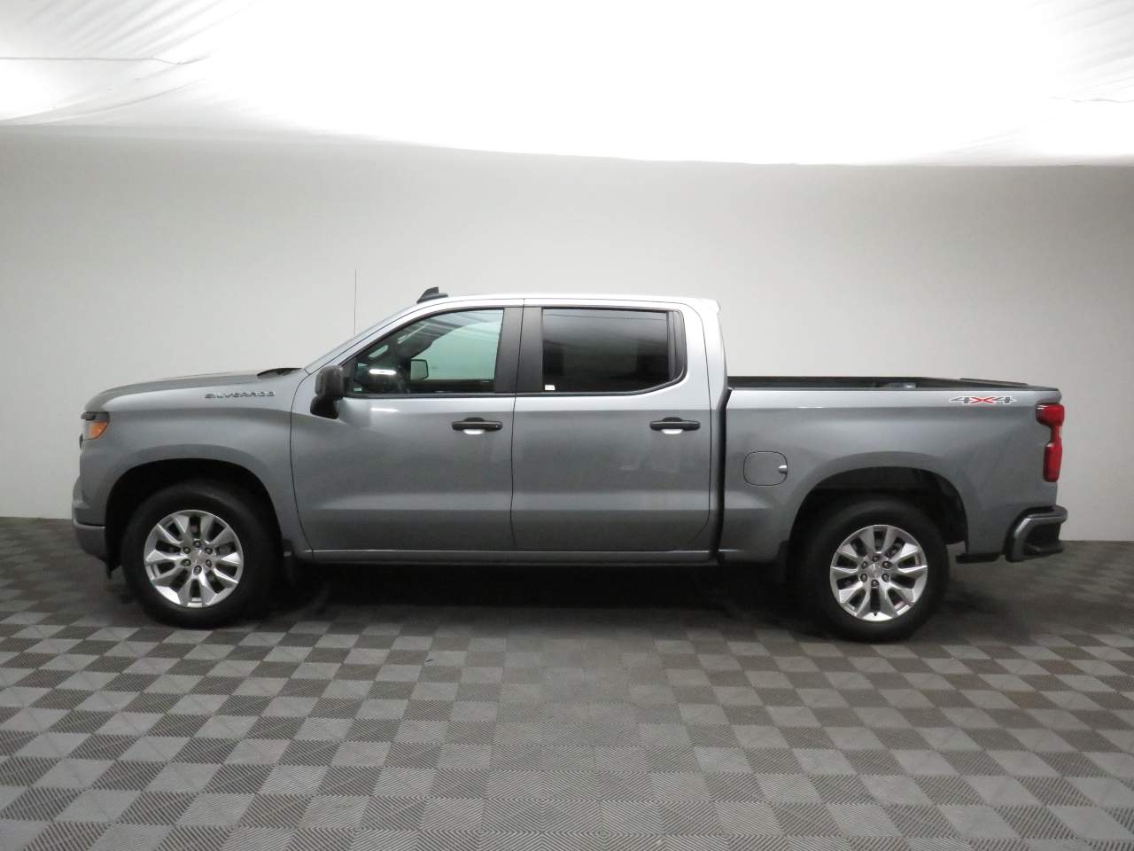 2024 Chevrolet Silverado 1500 Custom Crew Cab