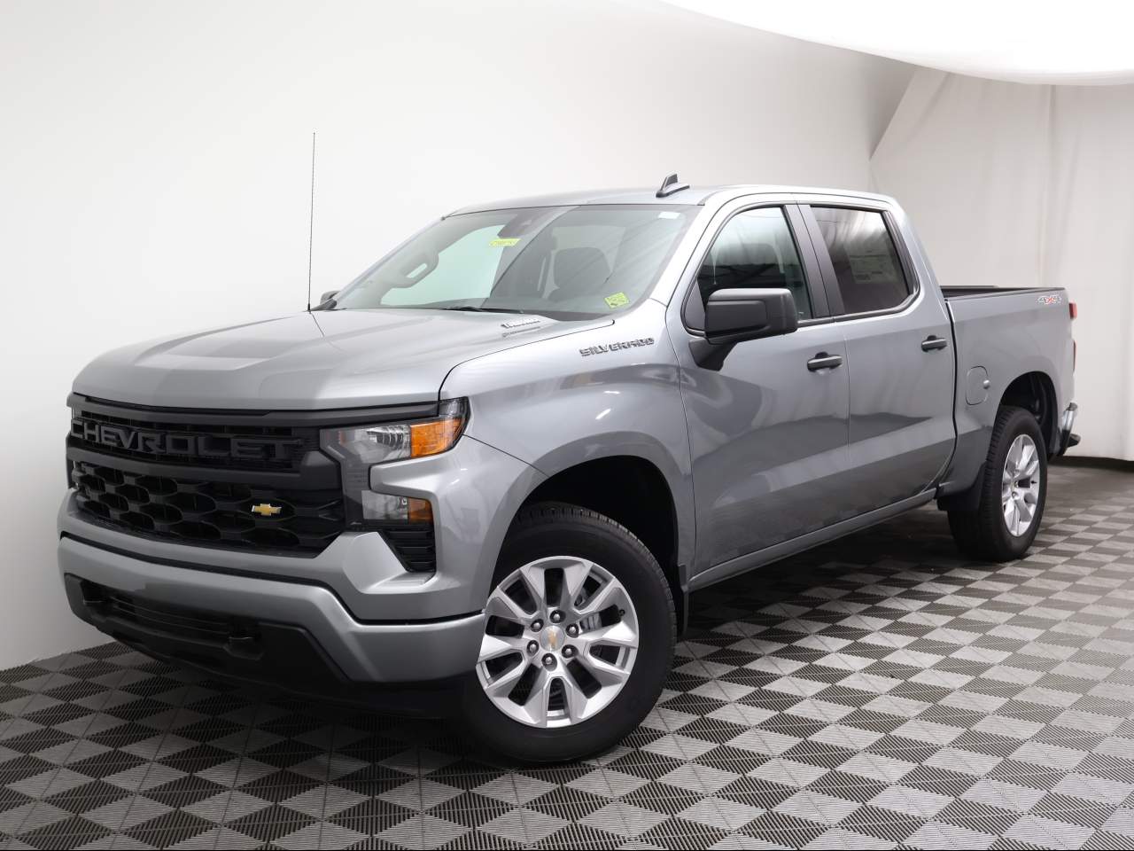 2026 Chevrolet Silverado 1500 Crew Cab Custom 4WD