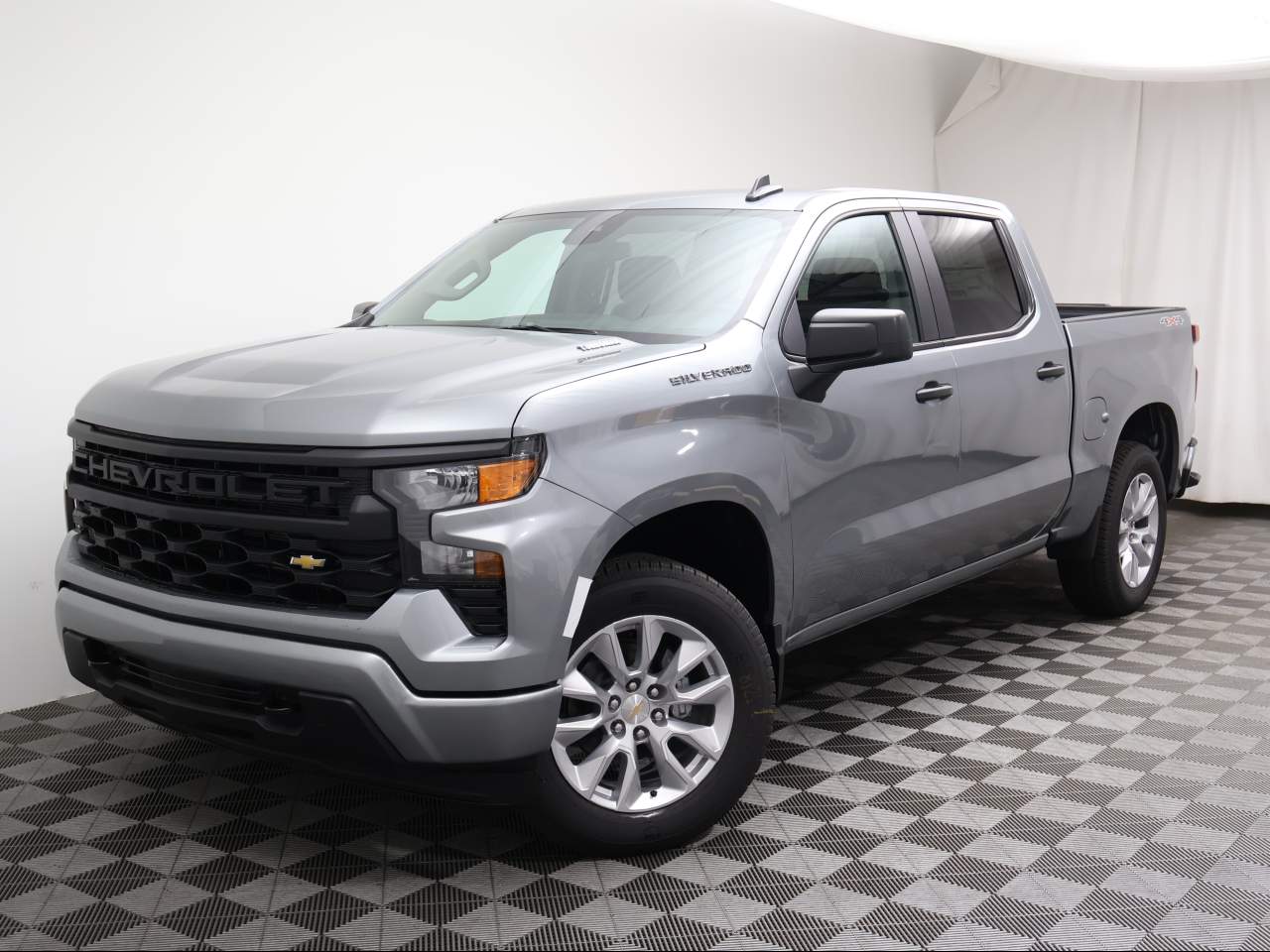 2026 Chevrolet Silverado 1500 Crew Cab Custom 4WD