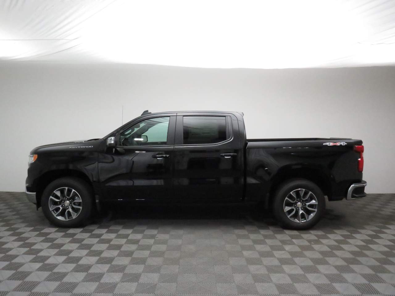 2026 Chevrolet Silverado 1500 Crew Cab 1LT 4WD