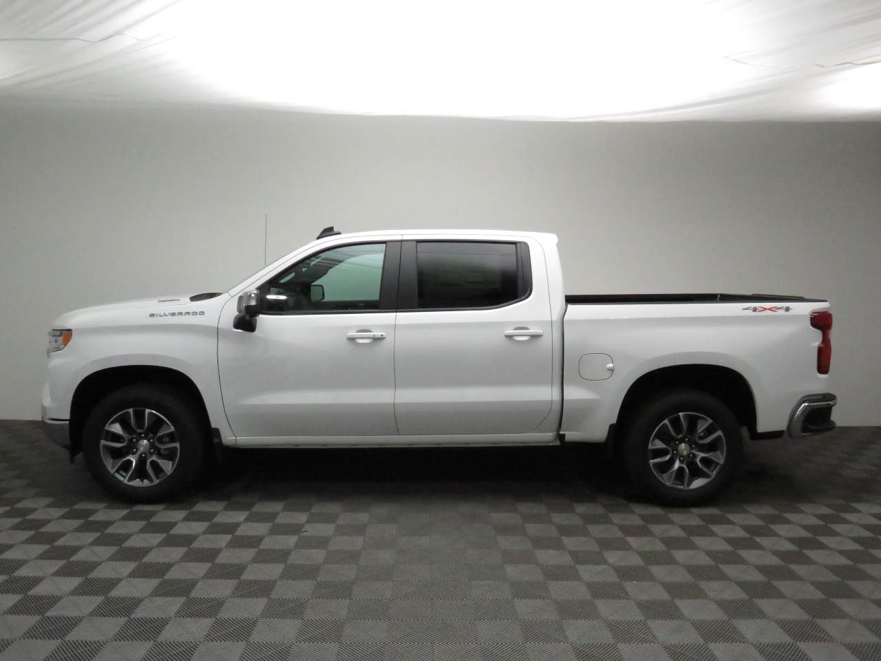 2026 Chevrolet Silverado 1500 Crew Cab 1LT 4WD