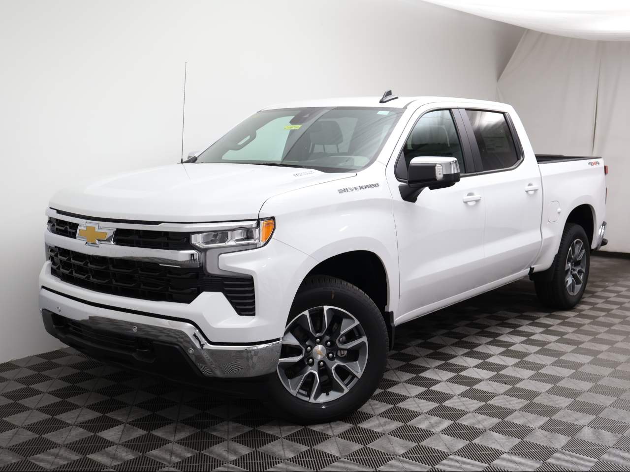2026 Chevrolet Silverado 1500 Crew Cab 1LT 4WD