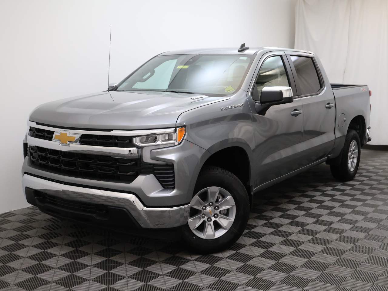 2025 Chevrolet Silverado 1500 Crew Cab 1LT 4WD