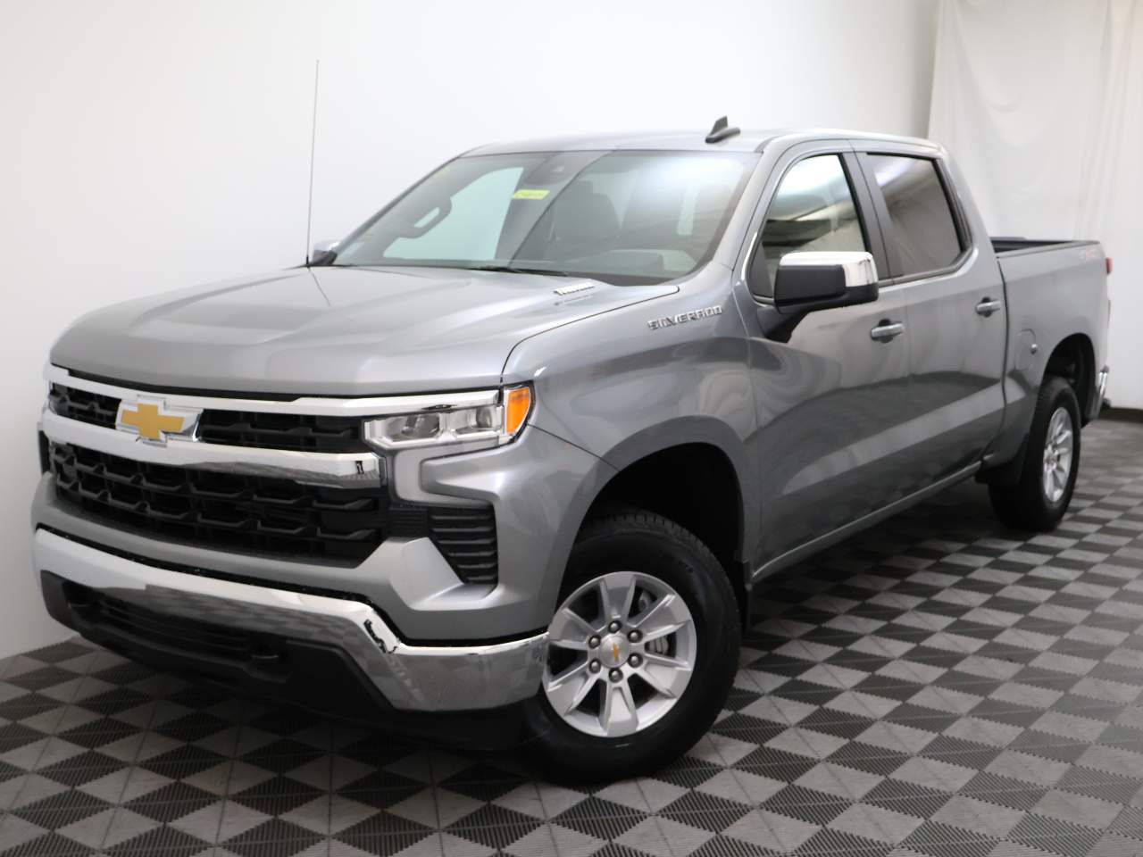 2025 Chevrolet Silverado 1500 Crew Cab 1LT 4WD