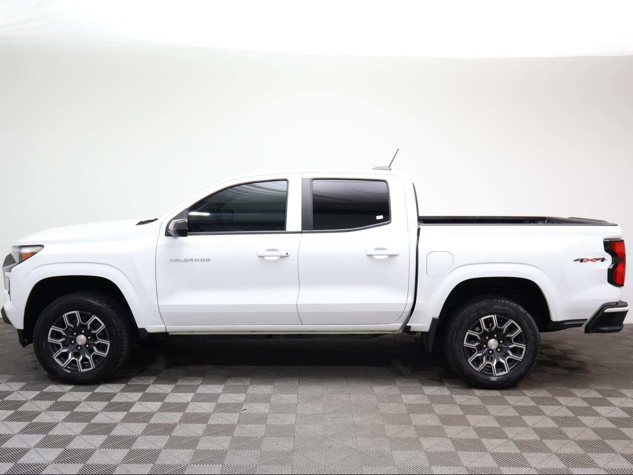 2024 Chevrolet Colorado LT Crew Cab