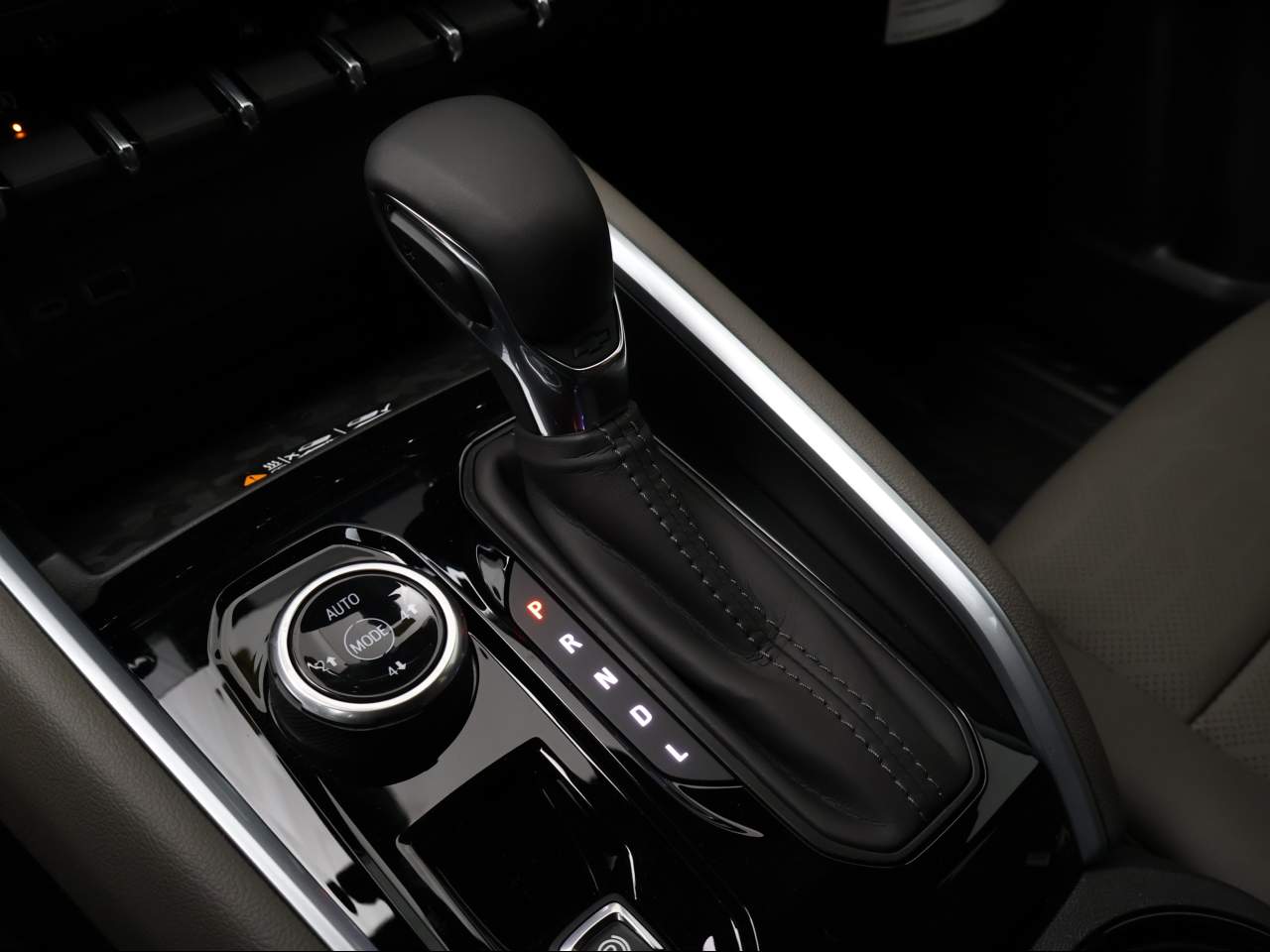 2026 Chevrolet Colorado 4ZR2 4WD