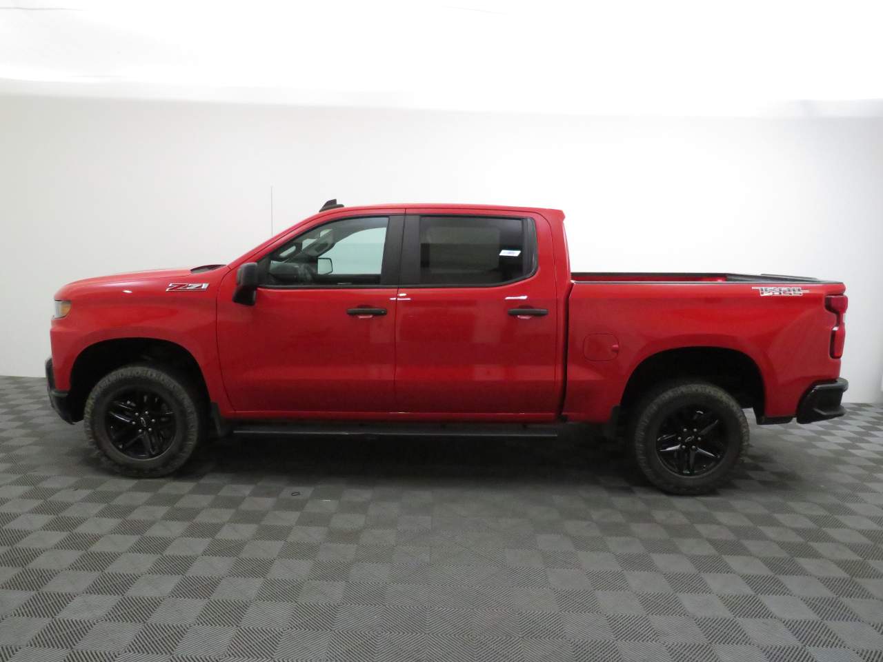 2020 Chevrolet Silverado 1500 Custom Trail Boss Crew Cab