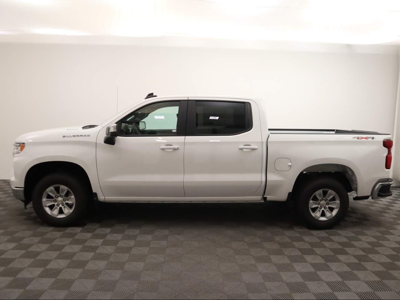 2024 Chevrolet Silverado 1500 Crew Cab 1LT 4WD