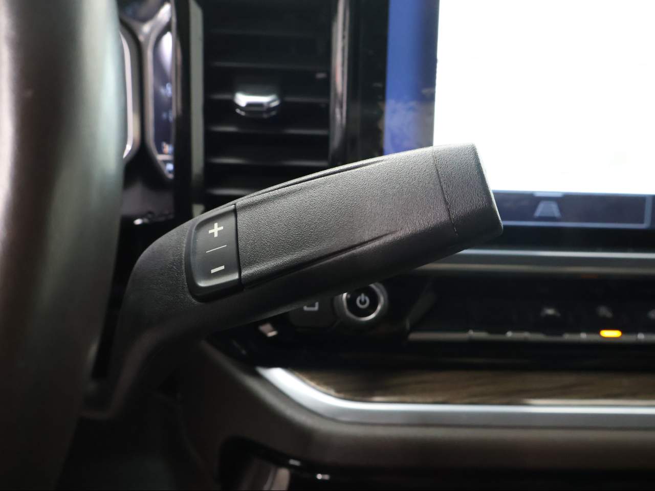 2023 Chevrolet Silverado 1500 LT Crew Cab