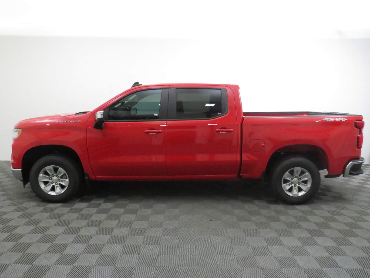 2024 Chevrolet Silverado 1500 Crew Cab 1LT 4WD