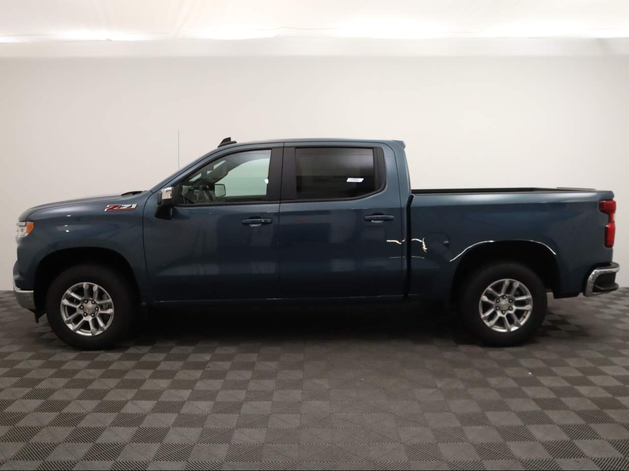 2024 Chevrolet Silverado 1500 Crew Cab 1LT 4WD