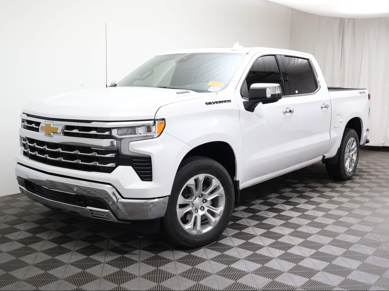 2024 Chevrolet Silverado 1500 LTZ Crew Cab