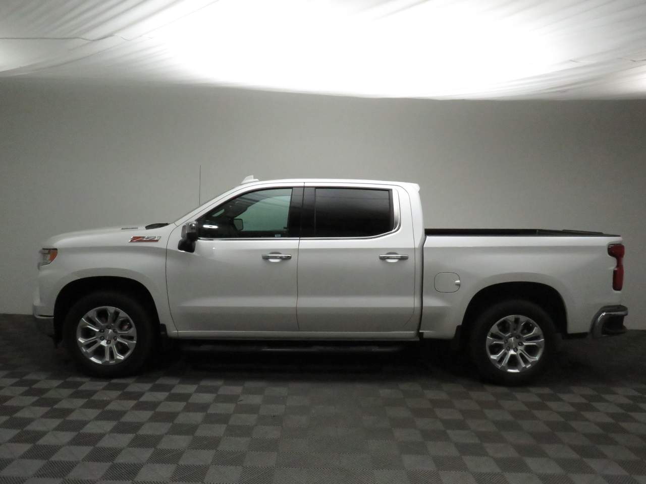 2024 Chevrolet Silverado 1500 LTZ Crew Cab