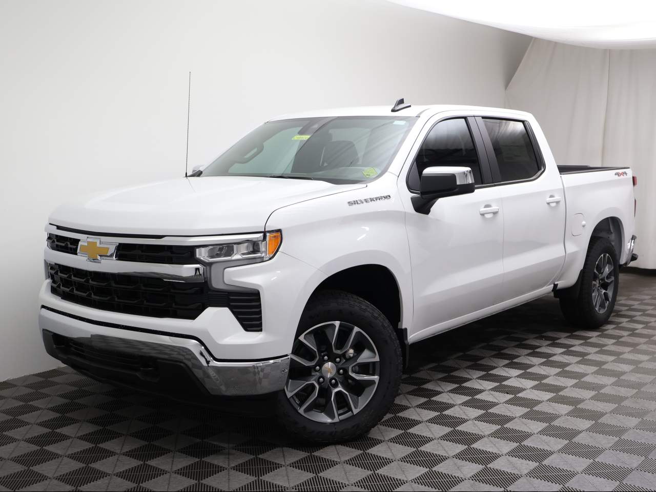 2026 Chevrolet Silverado 1500 Crew Cab 1LT 4WD