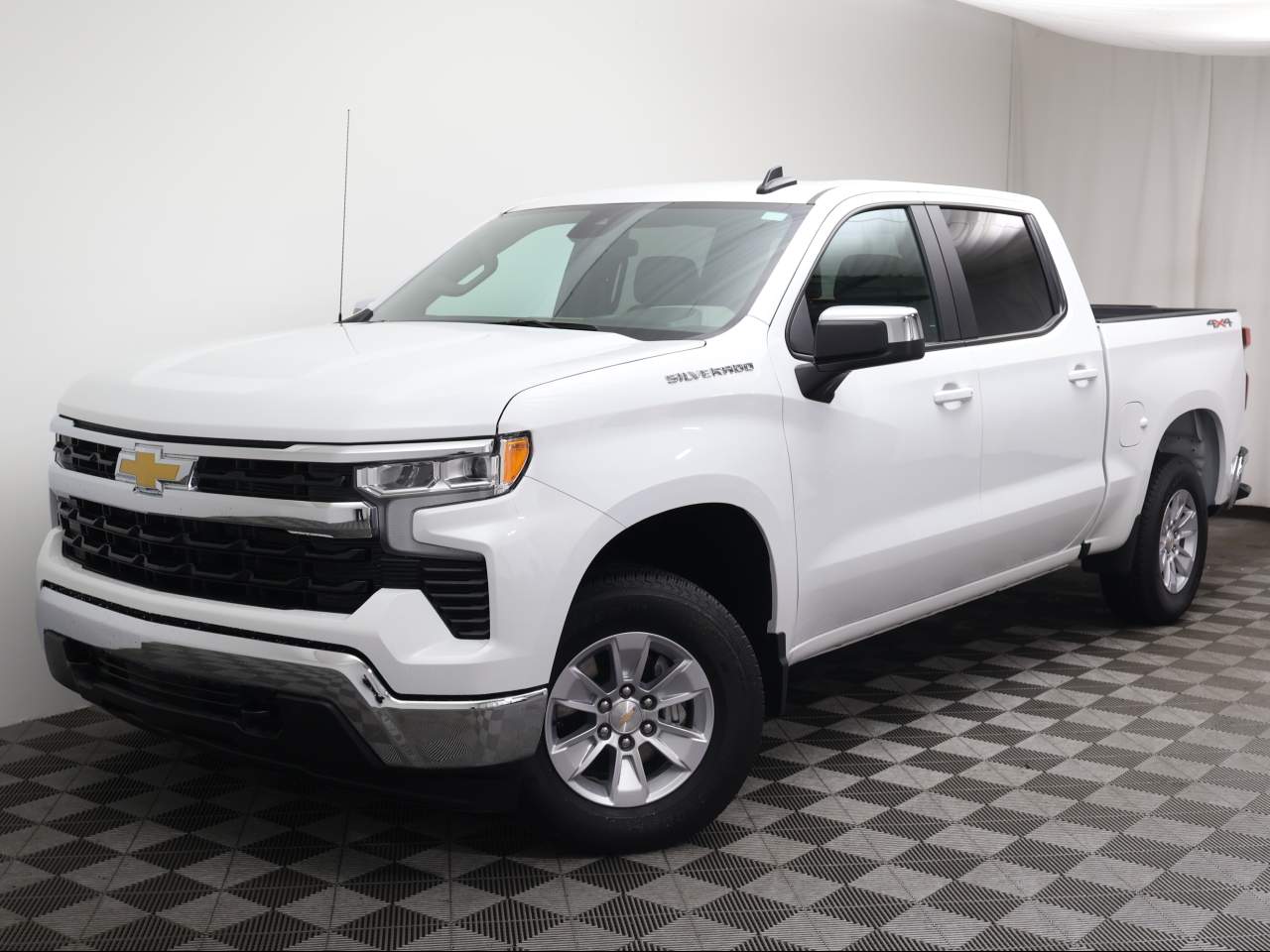 2026 Chevrolet Silverado 1500 Crew Cab 1LT 4WD