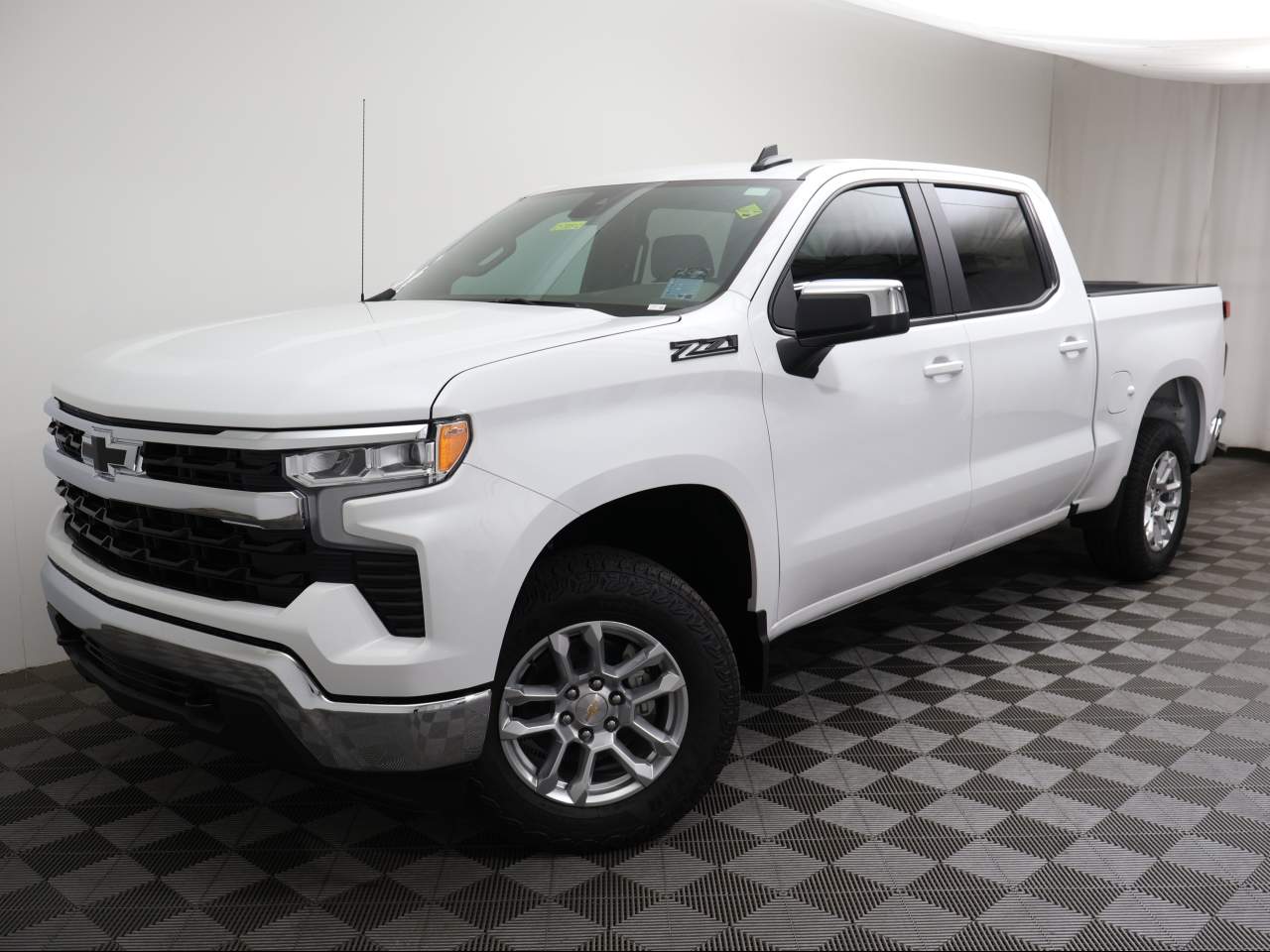 2026 Chevrolet Silverado 1500 Crew Cab 1LT 4WD