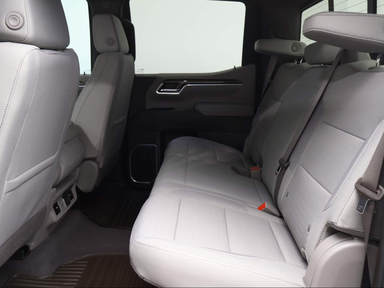 2026 Chevrolet Silverado 1500 LT - Photo 9