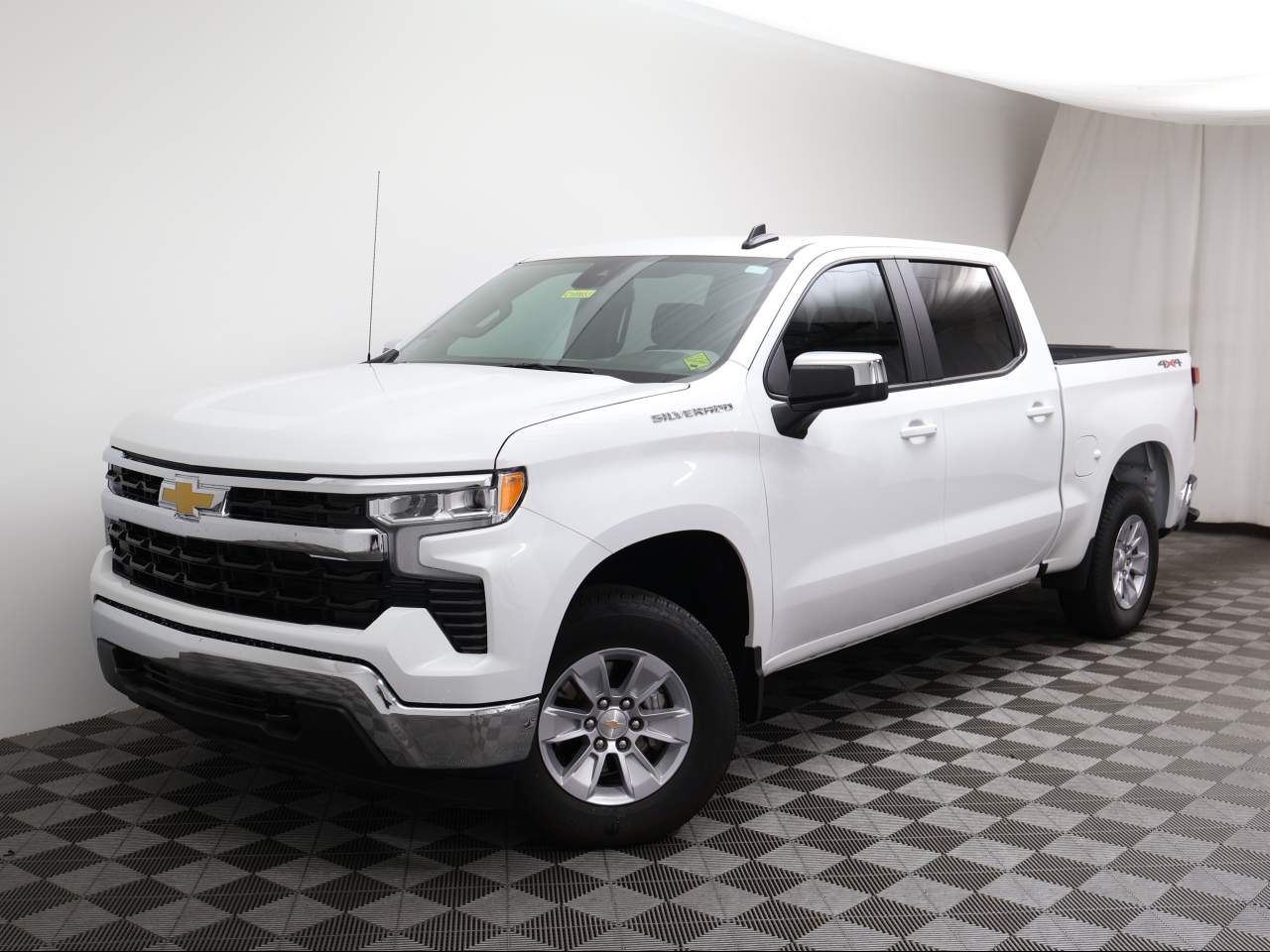 2026 Chevrolet Silverado 1500 Crew Cab 1LT 4WD