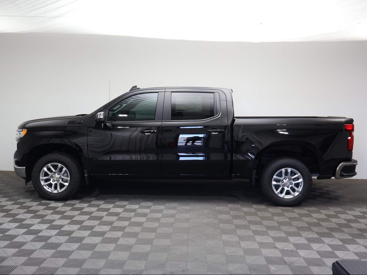 2026 Chevrolet Silverado 1500 Crew Cab 1LT 4WD