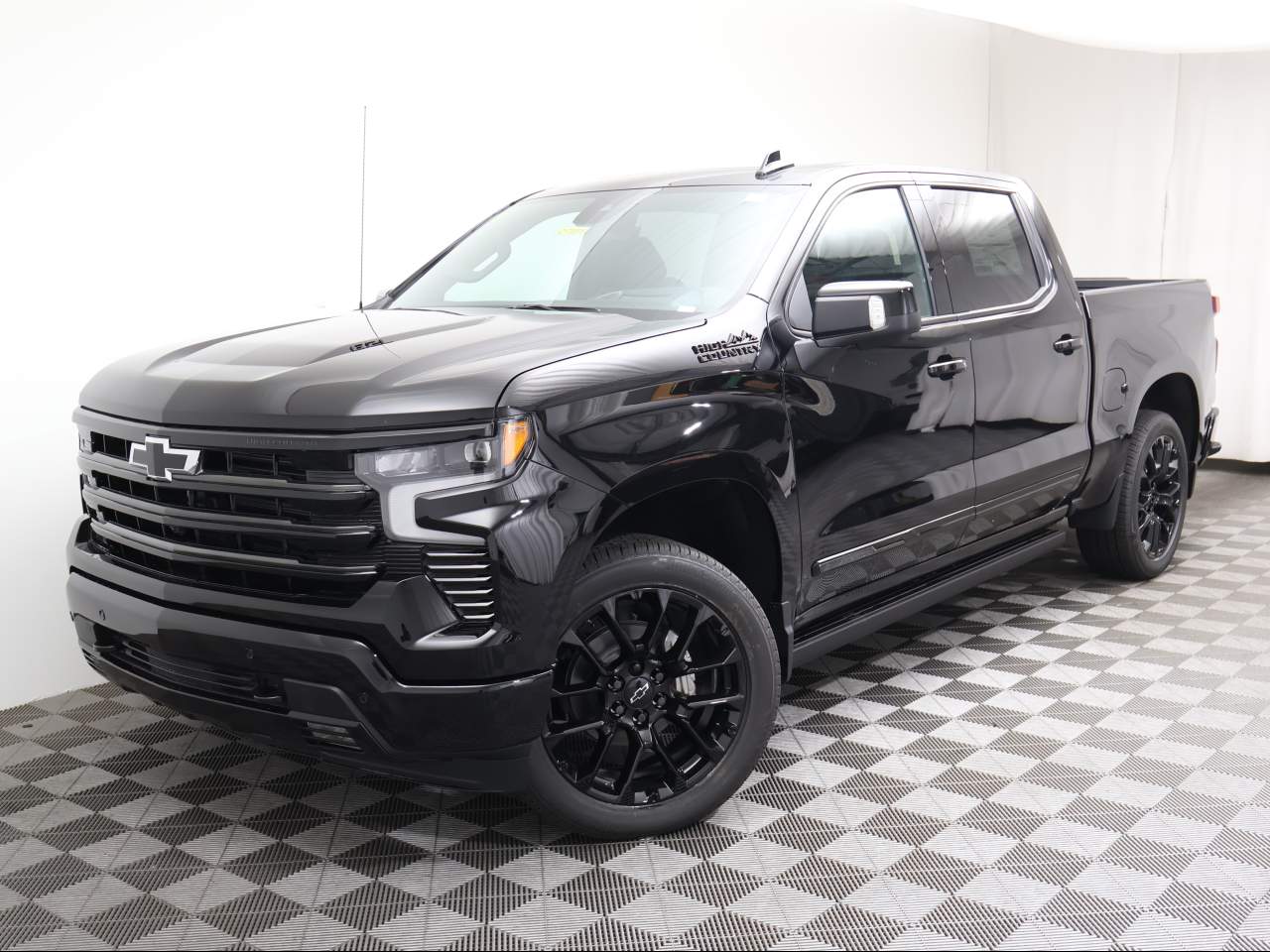 2026 Chevrolet Silverado 1500 Crew Cab High Country 4WD