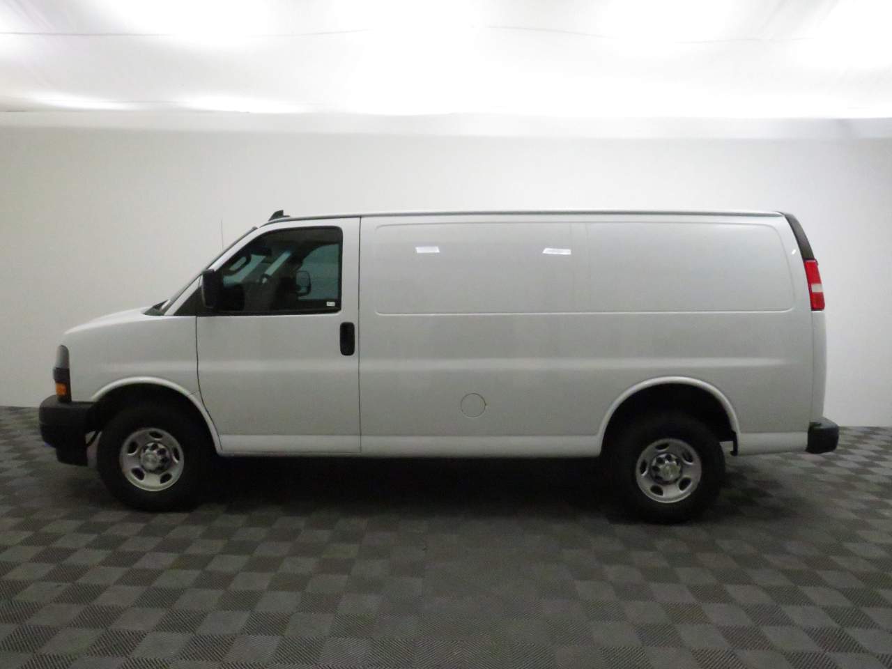 Used 2021 Chevrolet Express Cargo Work Van with VIN 1GCWGAFP1M1187166 for sale in Yuma, AZ