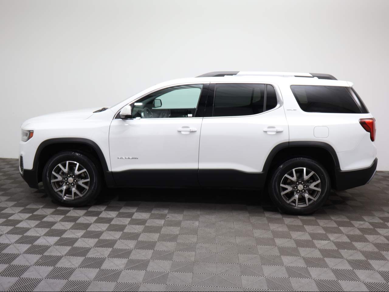 2022 GMC Acadia SLE