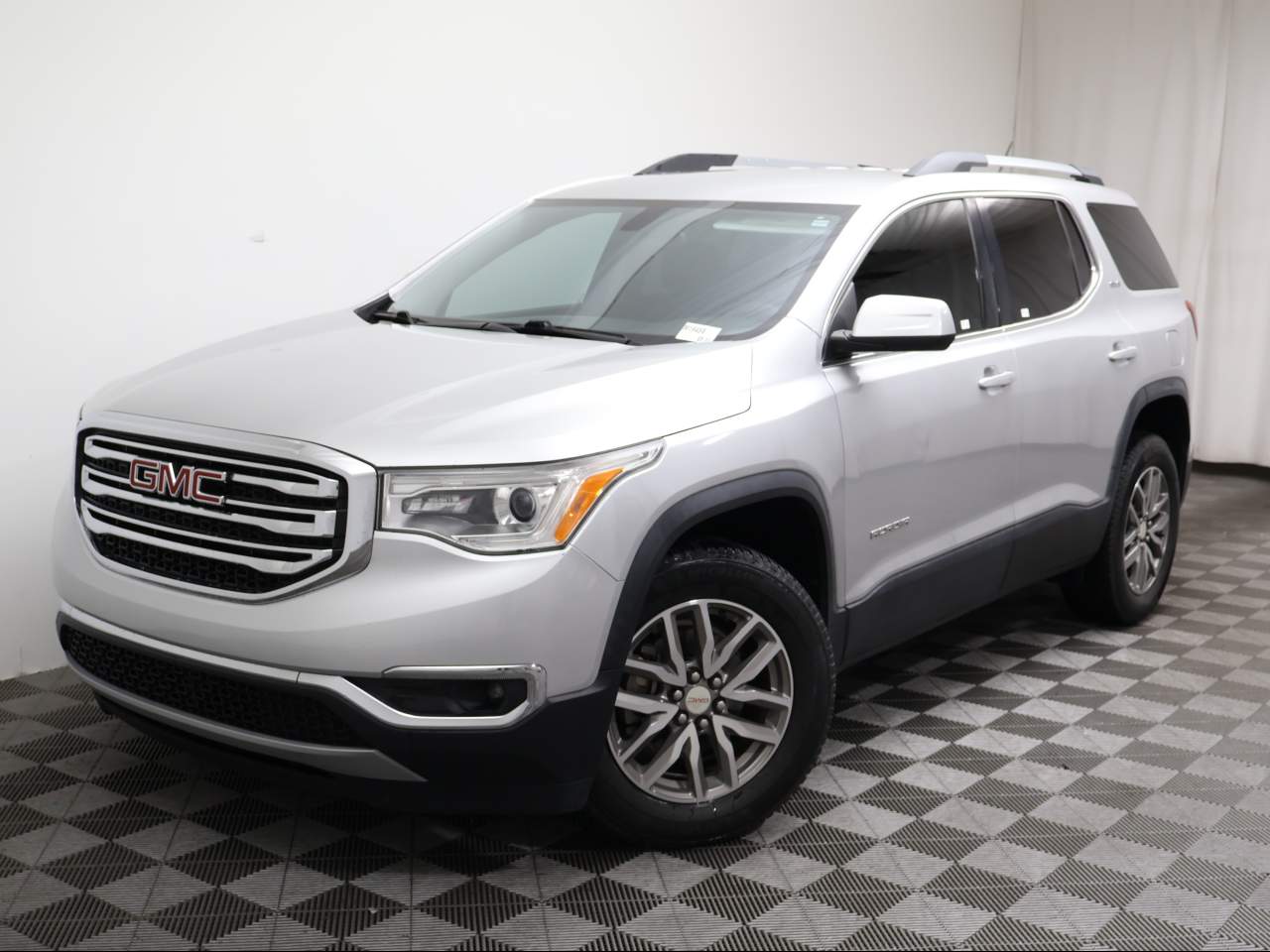 2018 GMC Acadia SLE-2