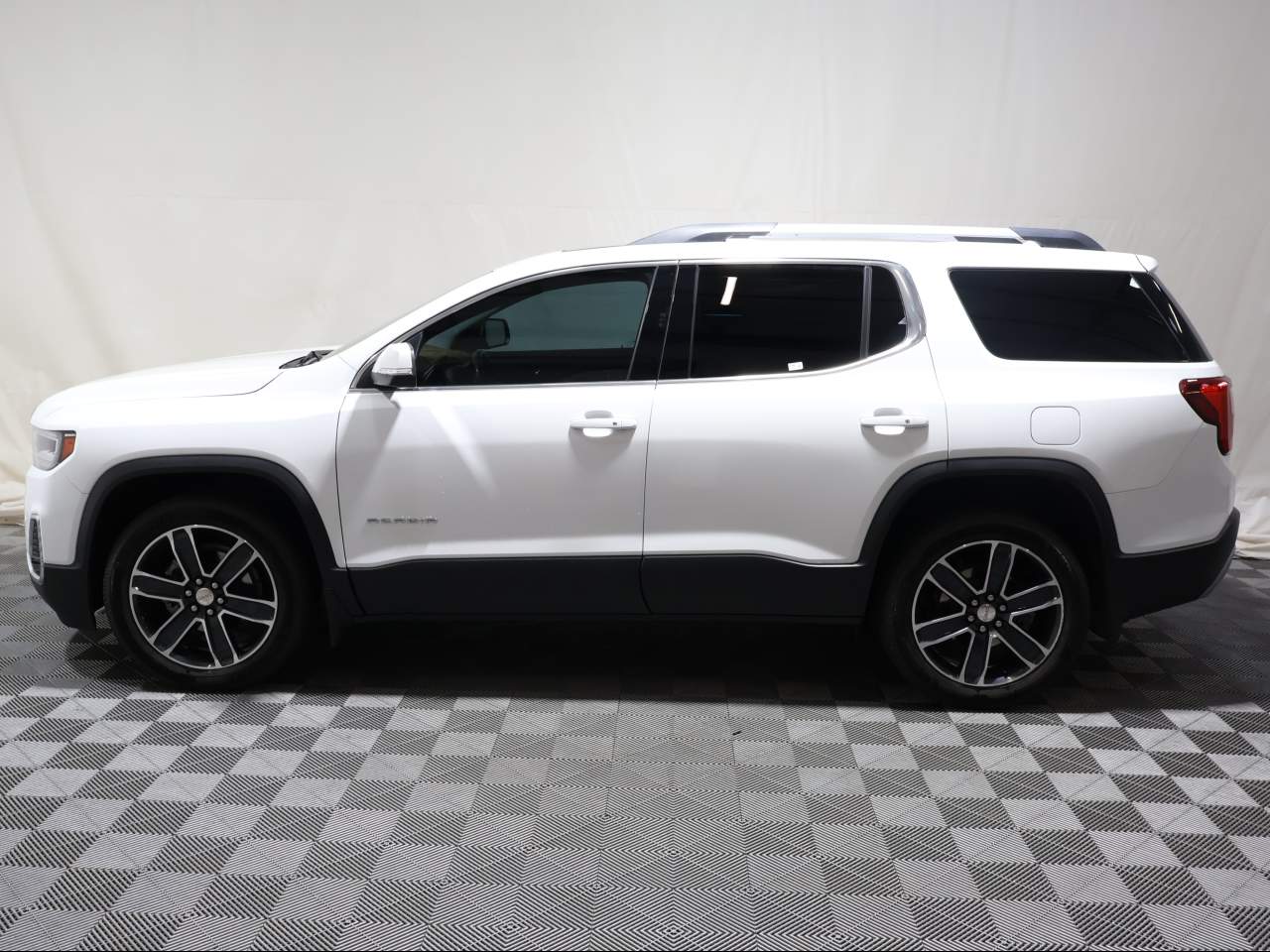 2021 GMC Acadia SLT