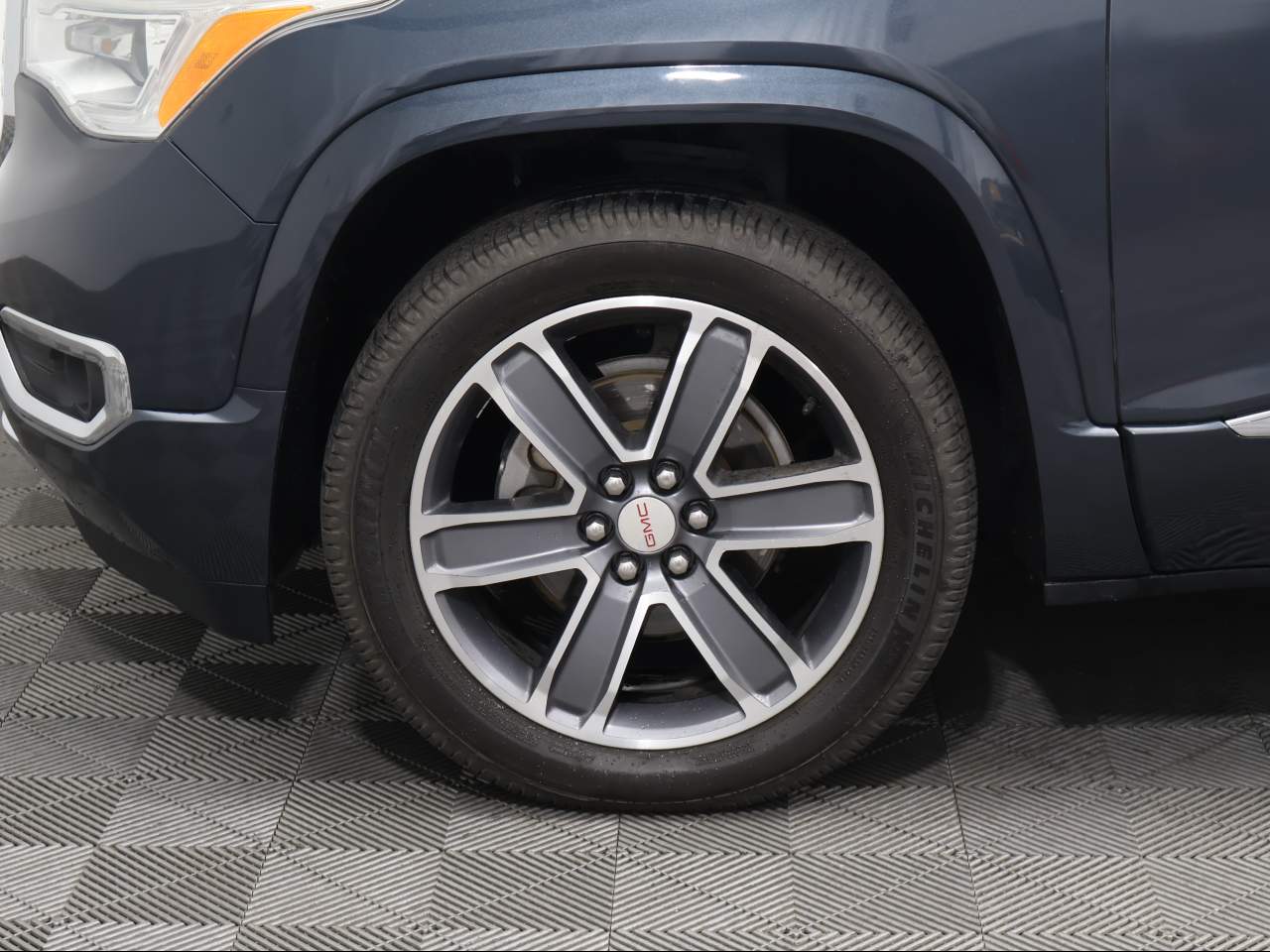 2019 GMC Acadia Denali - Photo 6