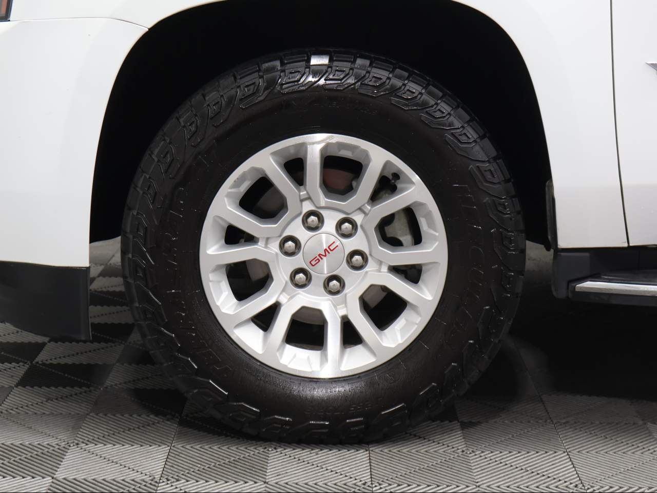 2019 GMC Yukon SLE