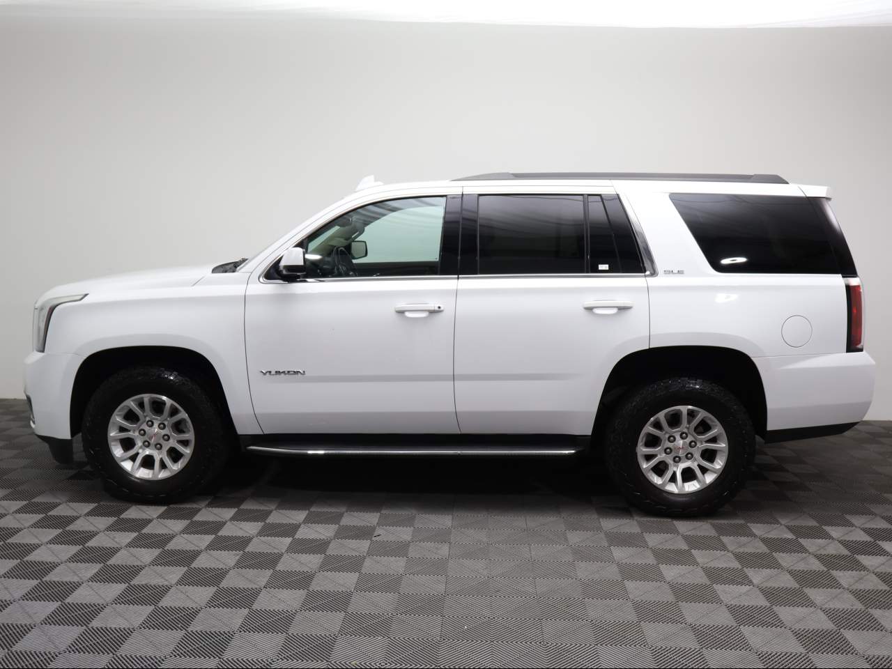 2019 GMC Yukon SLE